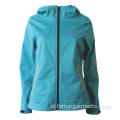 Jaket softshell hiking yang sangat bernapas